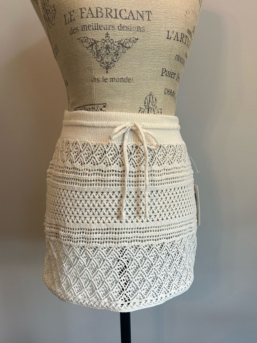 Whitty Fox White Crochet Mini Skirt Fringe Mesh Beach Coverup Medium M NWT New